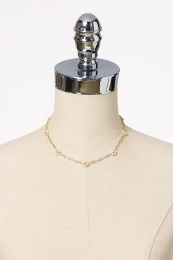 Dainty Pearl Flower Necklace Set