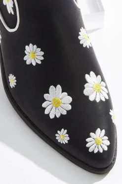 Daisy Embroidered Western Boots