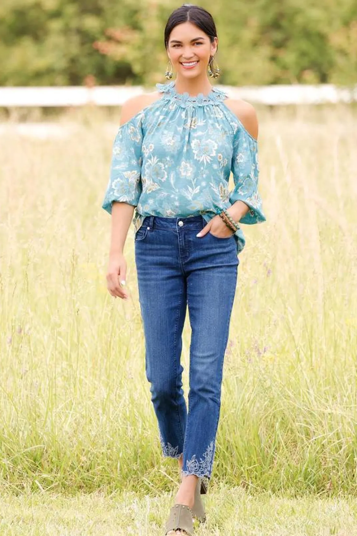 Embroidered Hem Ankle Jeans