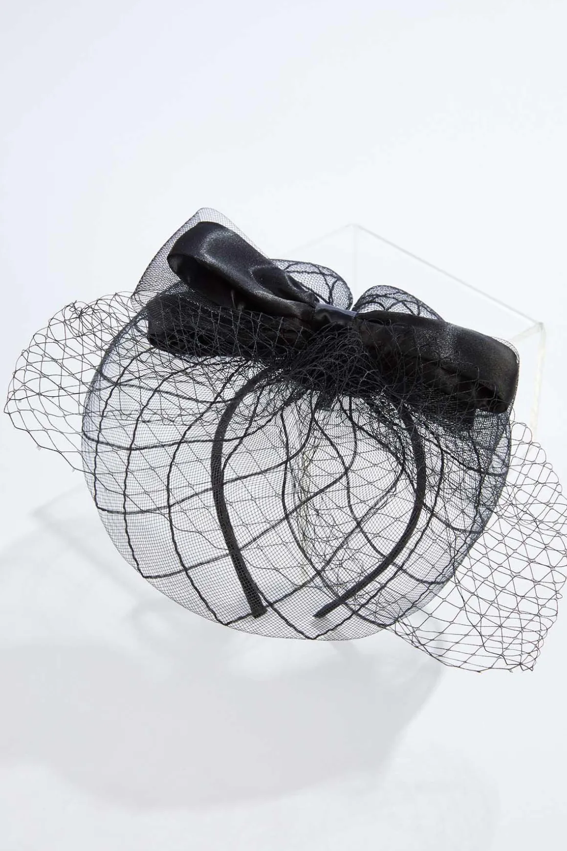 Mesh Bow Veil Fascinator