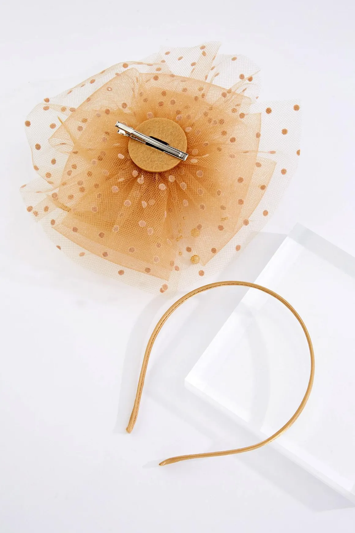 Pearl Feather Polka Dot Fascinator