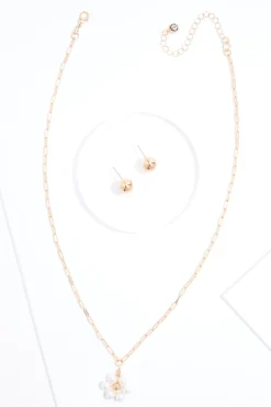 Pearl Flower Pendant Necklace Set