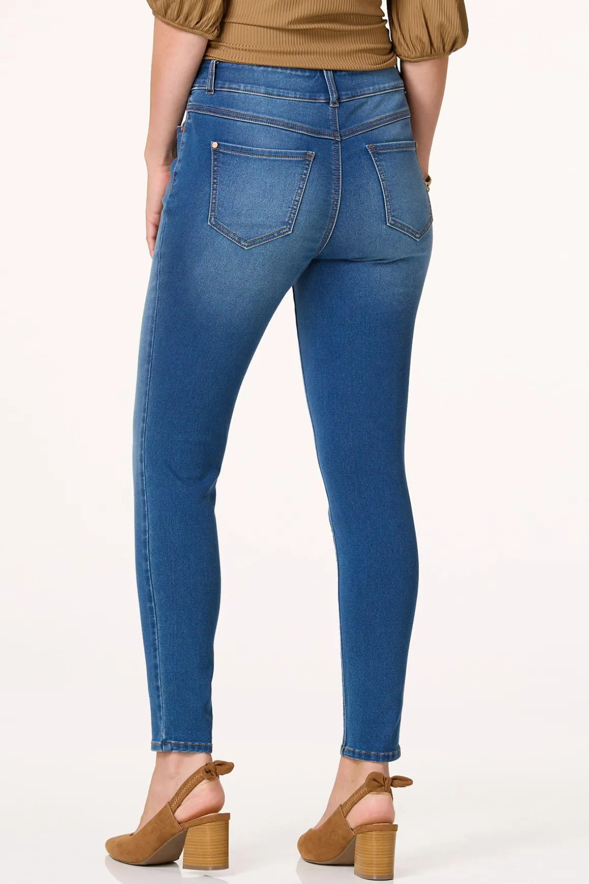 Petite Curvy Pull- On Jeggings
