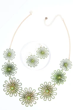 Rubber Wire Flower Necklace Set