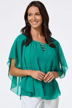Solid Lattice Neck Capelet