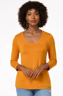 Solid Scoop Neck Top