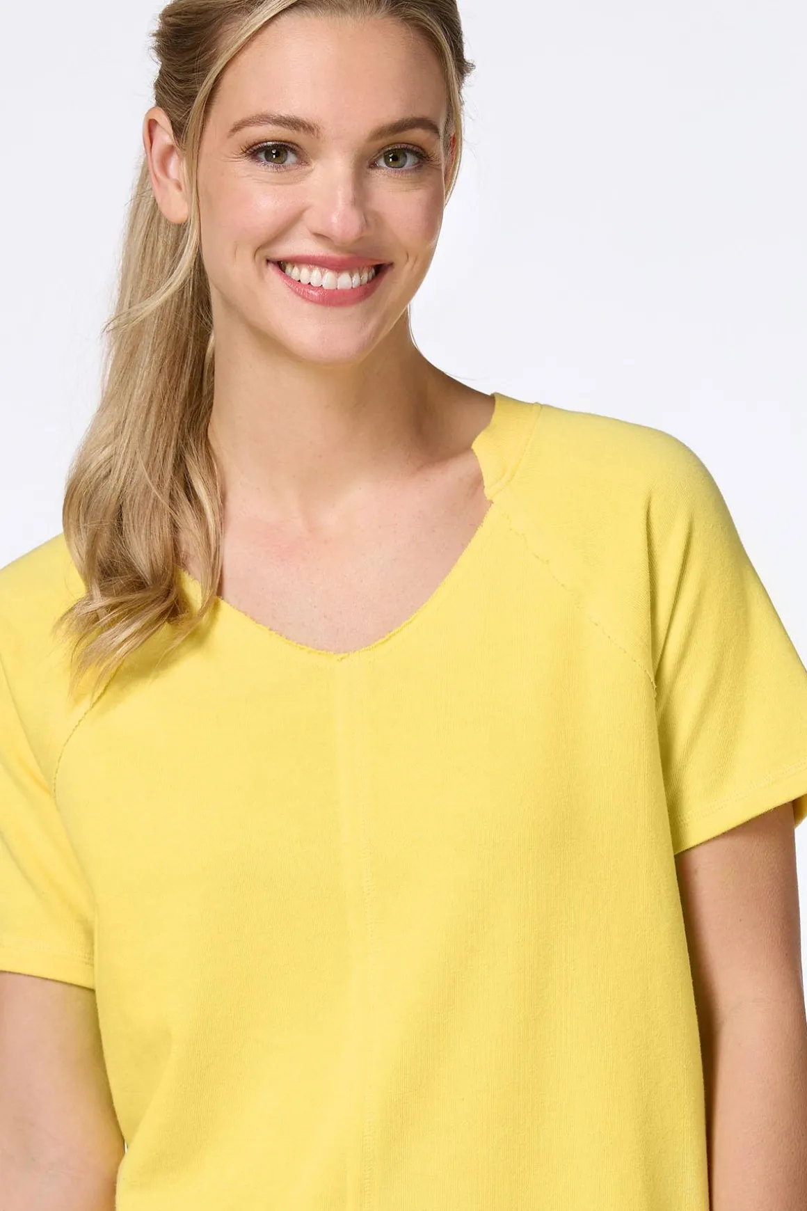 Solid Seamed Athleisure Top