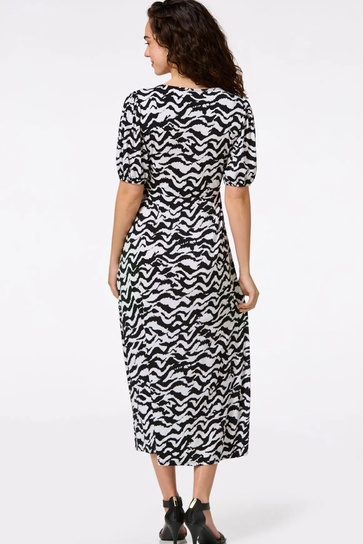 Wavy Print Empire Midi Dress