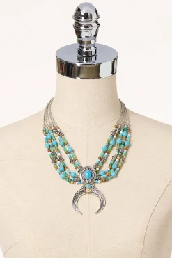 Western Row Pendant Necklace
