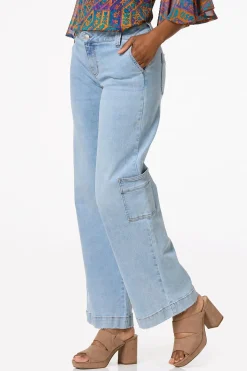 Wide Leg Cargo Jeans